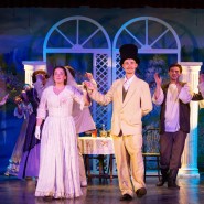 Спектакль «Прошлым летом на дачах» фотографии