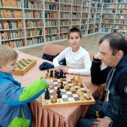 Шахматный клуб «Ход конём» фотографии