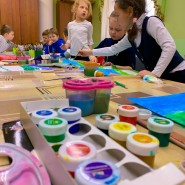 Интерактивно-развлекательное мероприятие «Весна пришла-весне дорогу» в студии изобразительного искусства фотографии