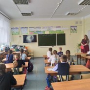 Час истории «Слышится нам эхо давнего парада......» фотографии