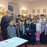 Выставка деревенского художника Сергея Микрюкова фотографии