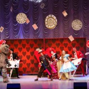 Спектакль «Алиса в стране чудес» фотографии