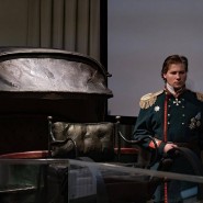 Иммерсивный спектакль «Вам не видать таких... историй. Кутузов против Наполеона» фотографии
