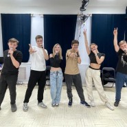 «Вокальная работа с учащимися школьного возраста» - мастер-класс по эстрадному вокалу фотографии