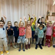 «Мы веселые ребята» фотографии