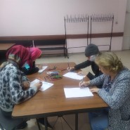 Клуб по интересам «Гармония красок» для пенсионеров фотографии