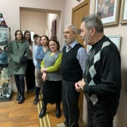 Внутришкольная выставка 50 лет - Ногинской детской художественной школы открыта в январе фотографии