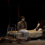 Спектакль «Эмигранты» фотографии