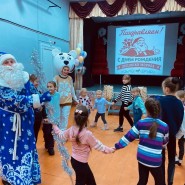 Театрализованная игровая программа «Ёлки по городу мчатся» фотографии