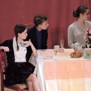 Показ записи спектакля «Дорогая Елена Сергеевна» фотографии