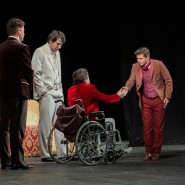 Спектакль «Шальные деньги» фотографии