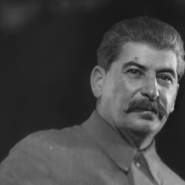 Опубликована статья Иосифа Сталина «Головокружение от успехов» фотографии