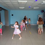 «Танцевальная пауза» - развлекательная программа для младших школьников фотографии