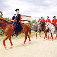 Театрализованная программа «Лиса и охотник» фотографии