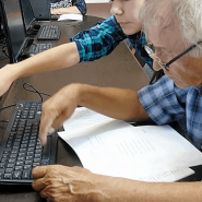 «Алгоритмика» - занятия по компьютерной грамотности для пенсионеров фотографии