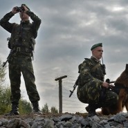 Показ видеозаписи музыкальной композиции «Пограничные войска» фотографии