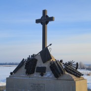 Памятник Нежинскому драгунскому полку фотографии