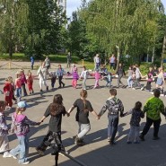Концертная и развлекательная программа «Я живу в России» фотографии