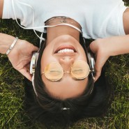 Музыкальная гостиная «Мелодии лета» фотографии