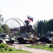 Уличная экспозиция Военно-патриотического музея Московской области фотографии