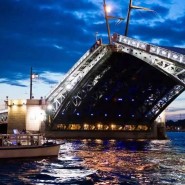 «Ночной Петербург» - экскурсионная прогулка по Неве фотографии