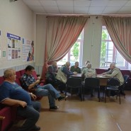 Турнир по настольным играм среди людей старшего возраста фотографии