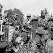 Виртуальный проект «Слушаем. Поём. Помним.» фотографии