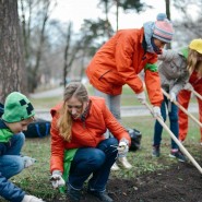Акция «Молодежь - красоте и благоустройству родного города» фотографии