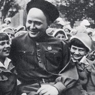 Выставка «Любимых детских книг творец» фотографии
