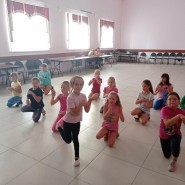 Физкультурный досуг для детей «Быстрее, выше, сильнее» фотографии