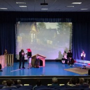 Трансляция спектакля «Дурочка» фотографии