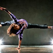 Мастер - класс по танцевальной акробатике фотографии