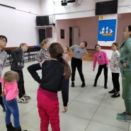 «Сильные, смелые» фитнес зарядка фотографии