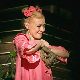 Спектакль «Очень простая история»