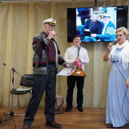 Трансляция записи концерта «Отчизне служат настоящие мужчины»