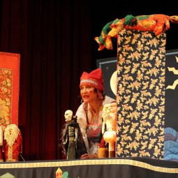 Трансляция видео спектакля «Василиса прекрасная»