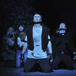 Спектакль «Собаки»