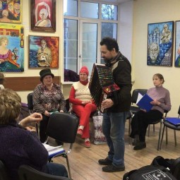 Исполнение песен под гармонь «Осенние романсы»