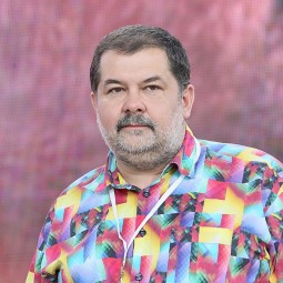 Онлайн-презентация «Лаборатория фантастики С. В. Лукьяненко»