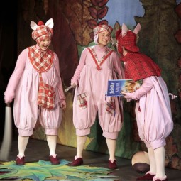 Спектакль «Три поросенка»