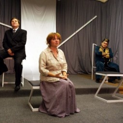 Спектакль «Отель двух миров»