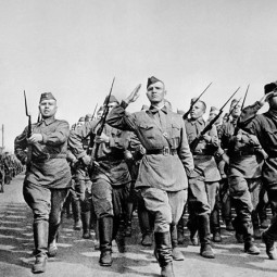 Показ записи исполнения песни «Шли солдаты на войну»