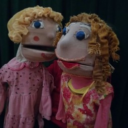 «Мася и Вася в театре» - видеосюжет кукольного театра бабушки Маши