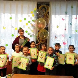 Занятия по подготовке к школе «Умничка»