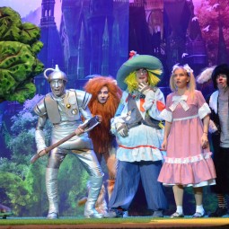 Спектакль «Волшебник Изумрудного города»