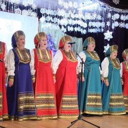 «Новогоднее конфетти»