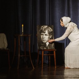 Спектакль «Есенин. Поэт и женщины»