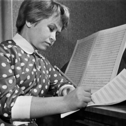 Лекция-концерт «Александра Пахмутова. Птица счастья»