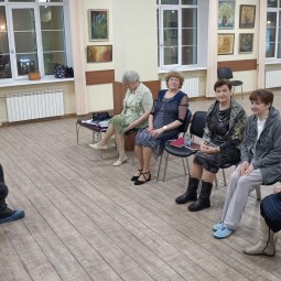 Исполнение песен под гармонь «Звезд серебристых перезвоны…»