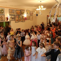 Новогоднее представление «Новогодние забавы»